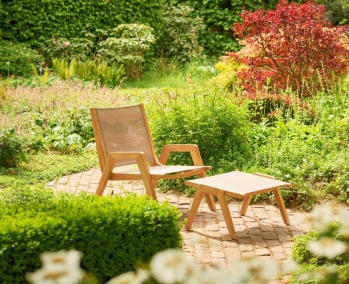 Traditional Teak Kate lazy lounge chair